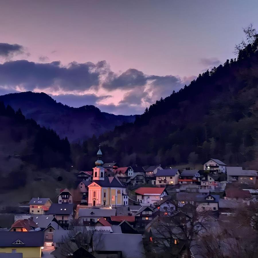 Charming Bella Hideout - Adults Only Lejlighed Jesenice Eksteriør billede